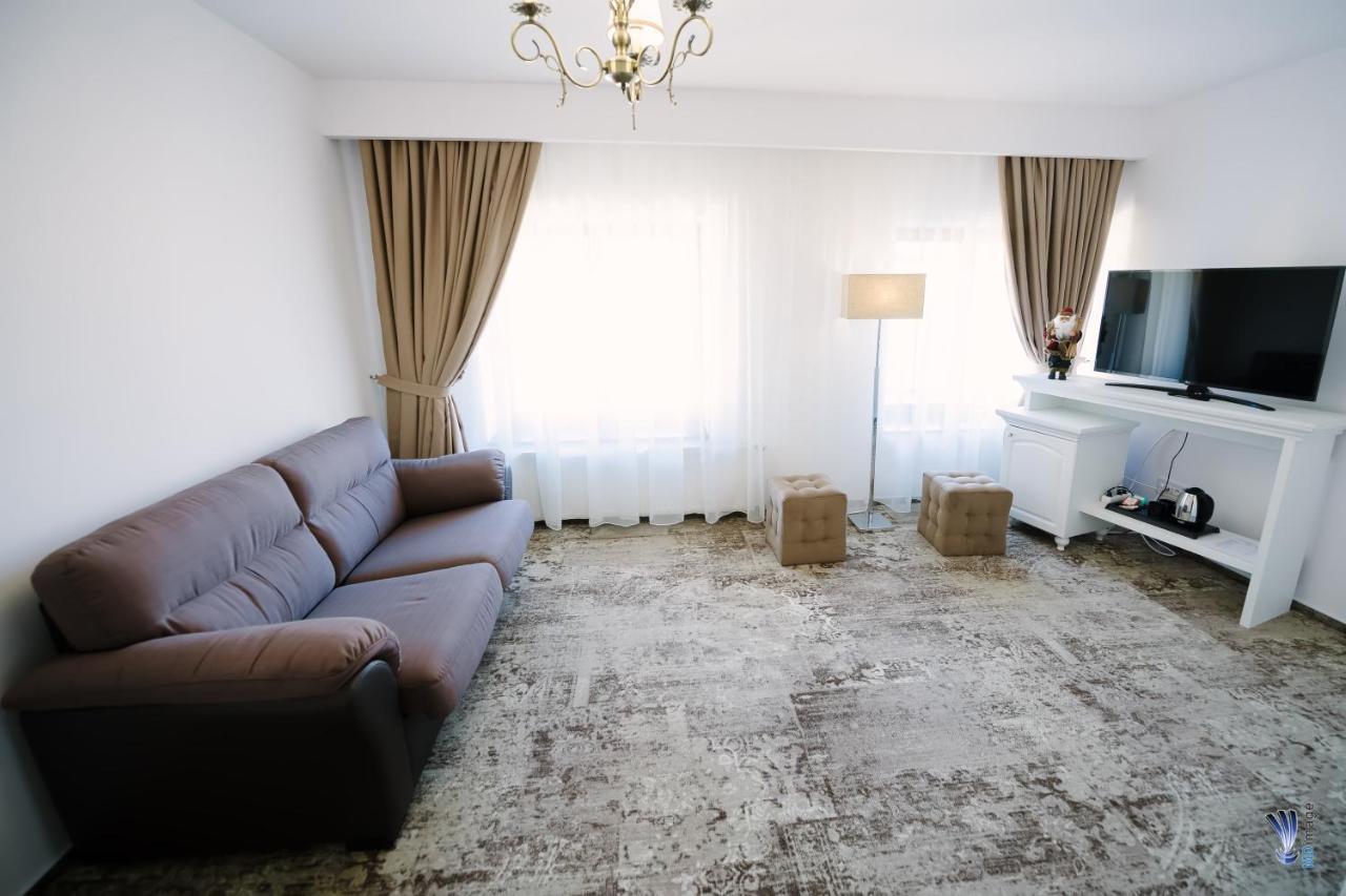 Hotel La Belle Epoque Petroszany Zewnętrze zdjęcie