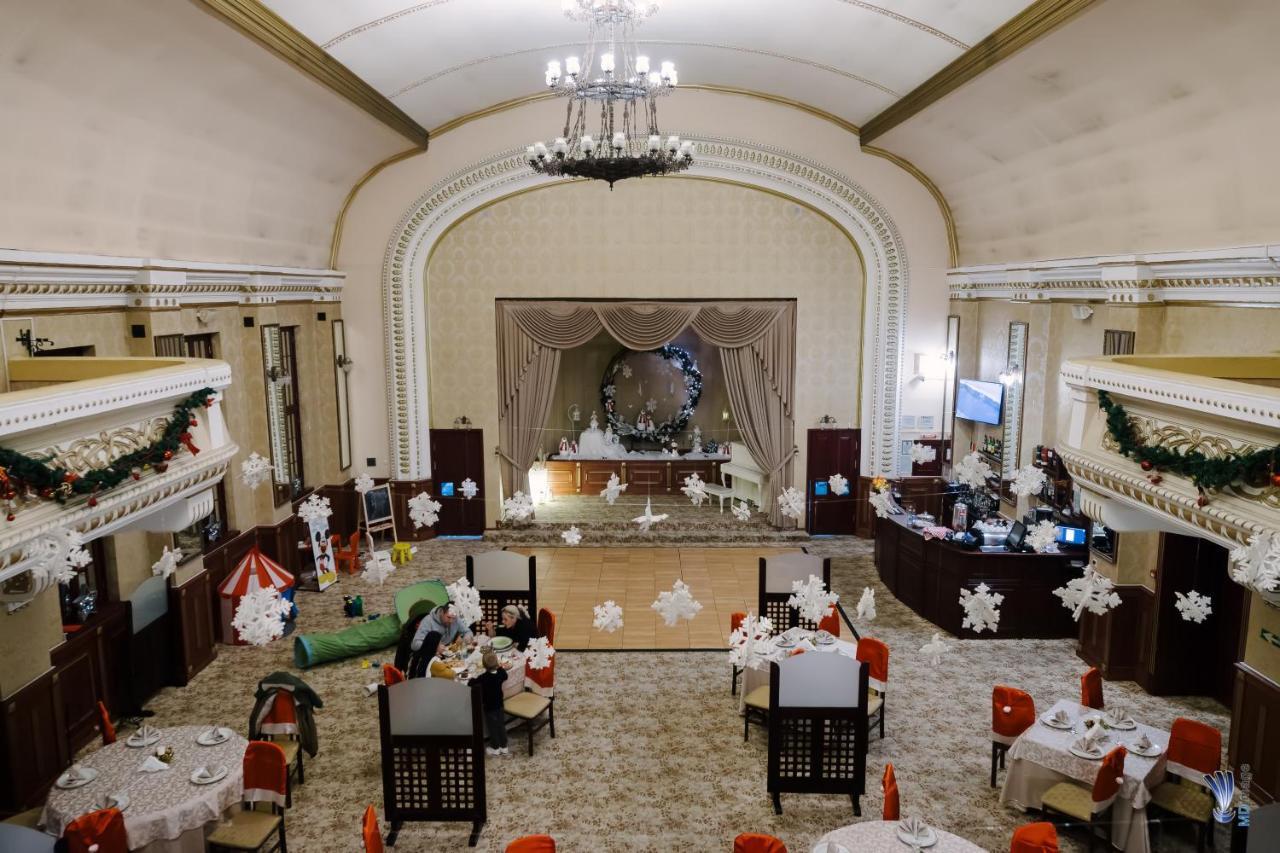 Hotel La Belle Epoque Petroszany Zewnętrze zdjęcie